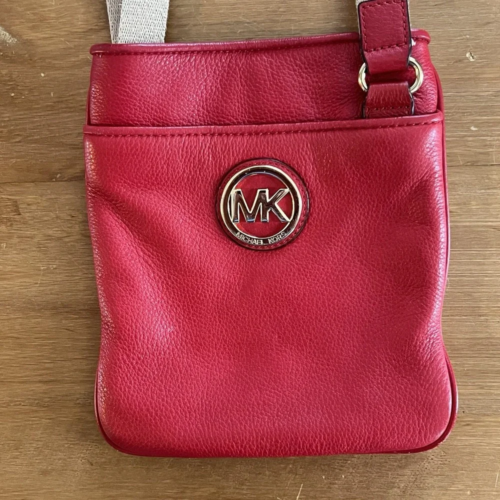 Michael Kors Red Pebbled Leather Crossbody‎ Bag MK Logo Small Purse